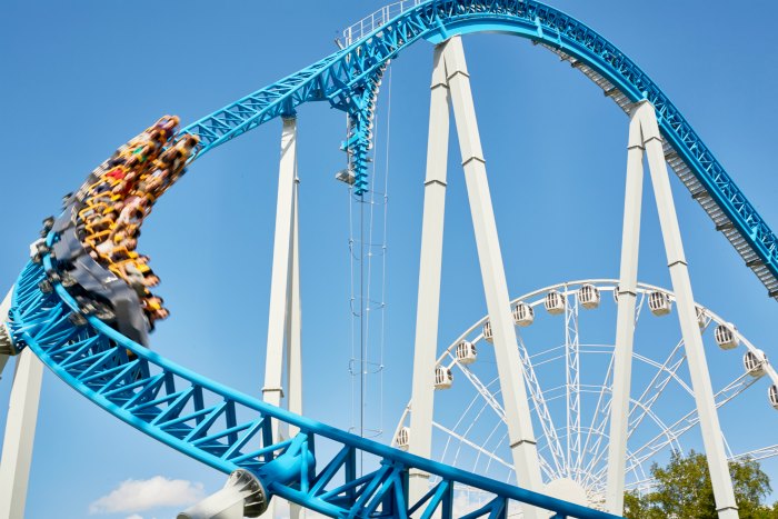 6 Ways to Save Money at Six Flags