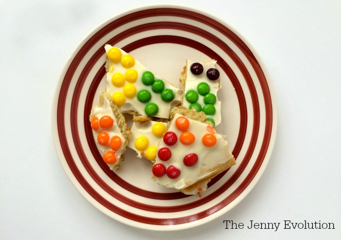 Rainbow Sugar Cookies Bark Recipe | Mommy Evolution