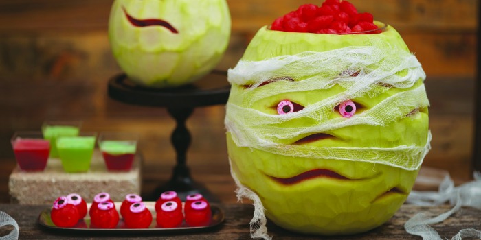 DIY Watermelon Mummy Halloween Party Decoration