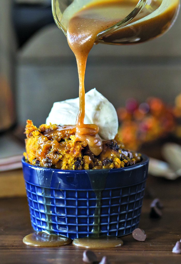 Slow Cooker Pumpkin Cake with Warm Caramel Sauce Recipe - an amazing recipe you can even make for Thanksgiving in your Crockpot!