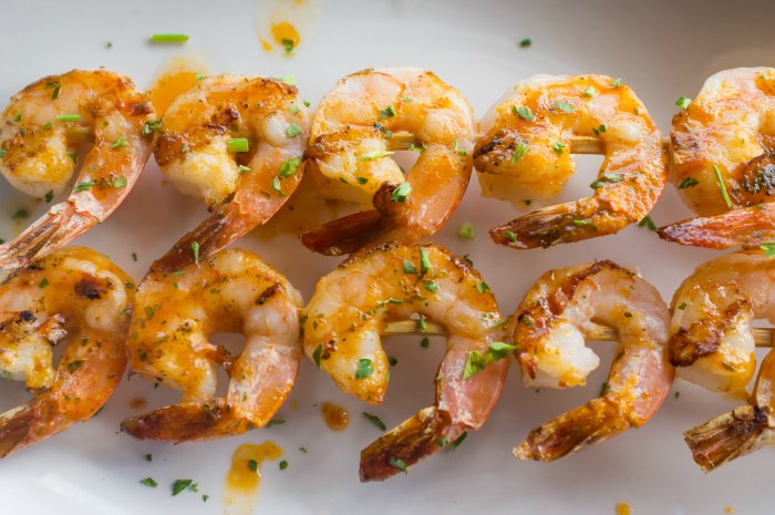Grilled Shrimp Kabobs with Lemon and Garlic | Mommy Evolution