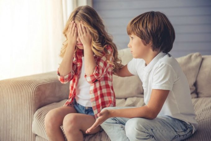 Sibling Rivalry Solutions! 10 Steps To Help Children Stop