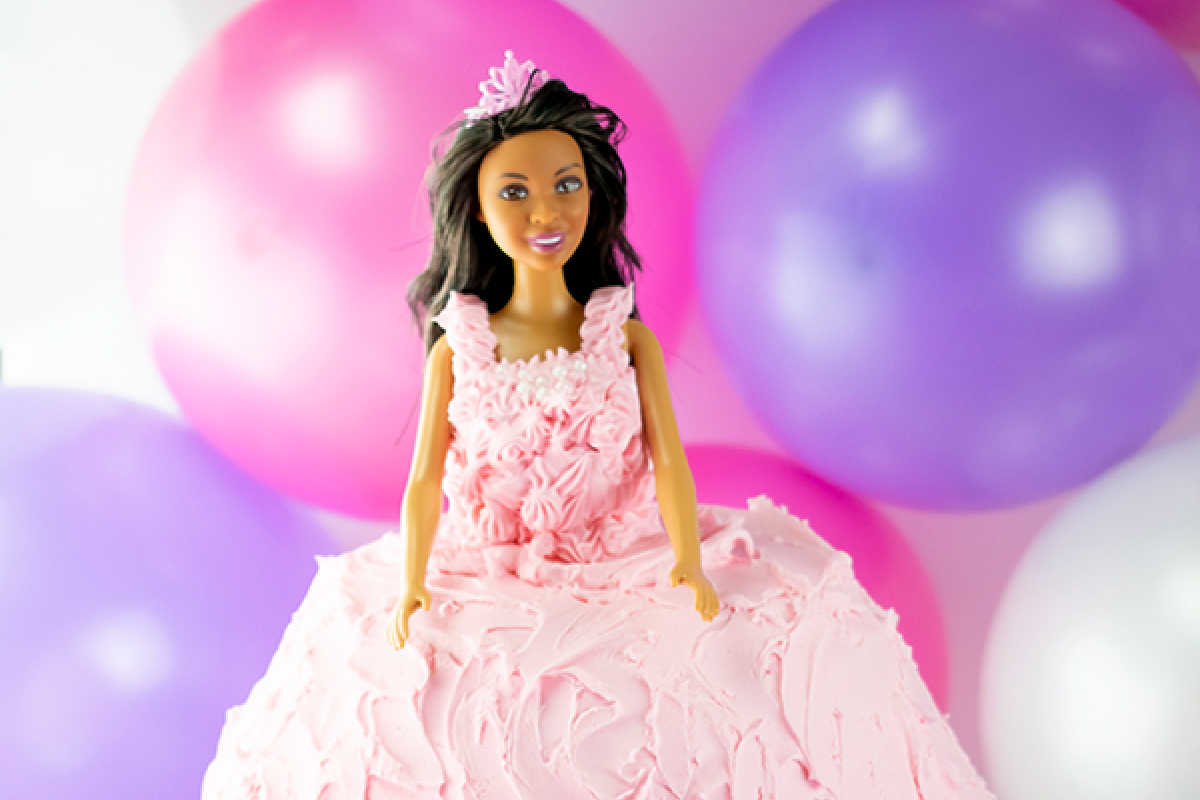 How to Make a Barbie Doll Cake – Step by Step Instructions