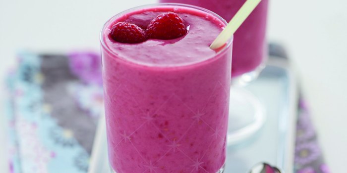 Healthy Tropical Raspberry Smoothie Recipe