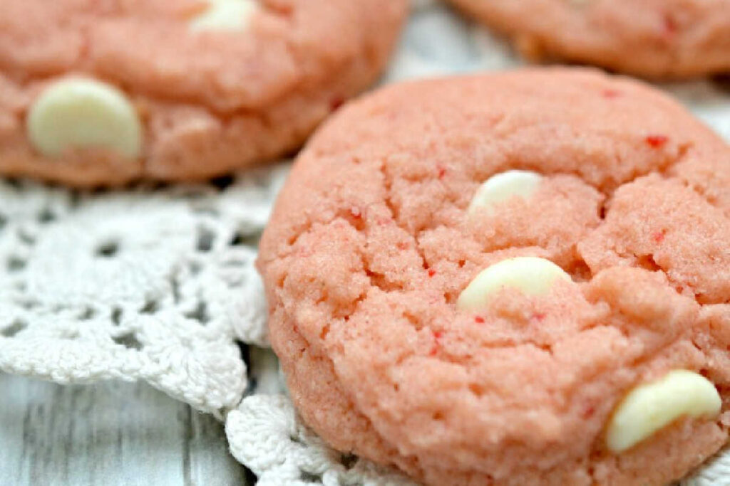 vanilla strawberry cookies
