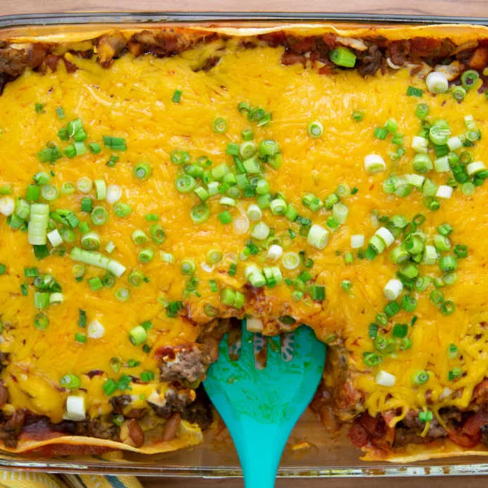 This hearty casserole pairs well with fresh and flavorful sides that balance its richness while creating a complete and satisfying meal.