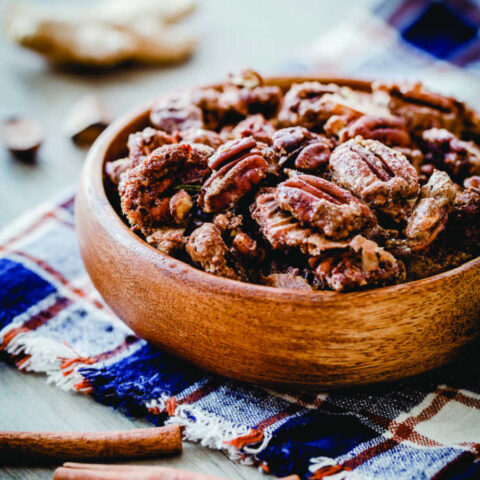Gingerbread Holiday Pecans
