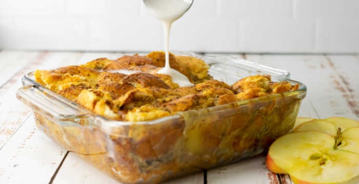 Easy Overnight French Toast Casserole with Apple Cinnamon [with Video]