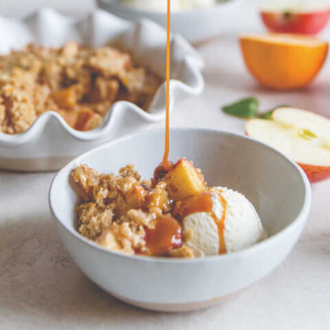 Easy Apple Crumble Recipe with Oats and Citrus Caramel