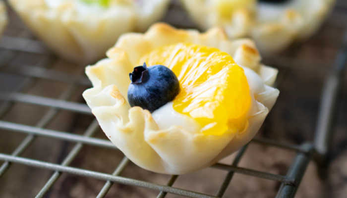 Easy Mini Fruit Tarts [with Video]