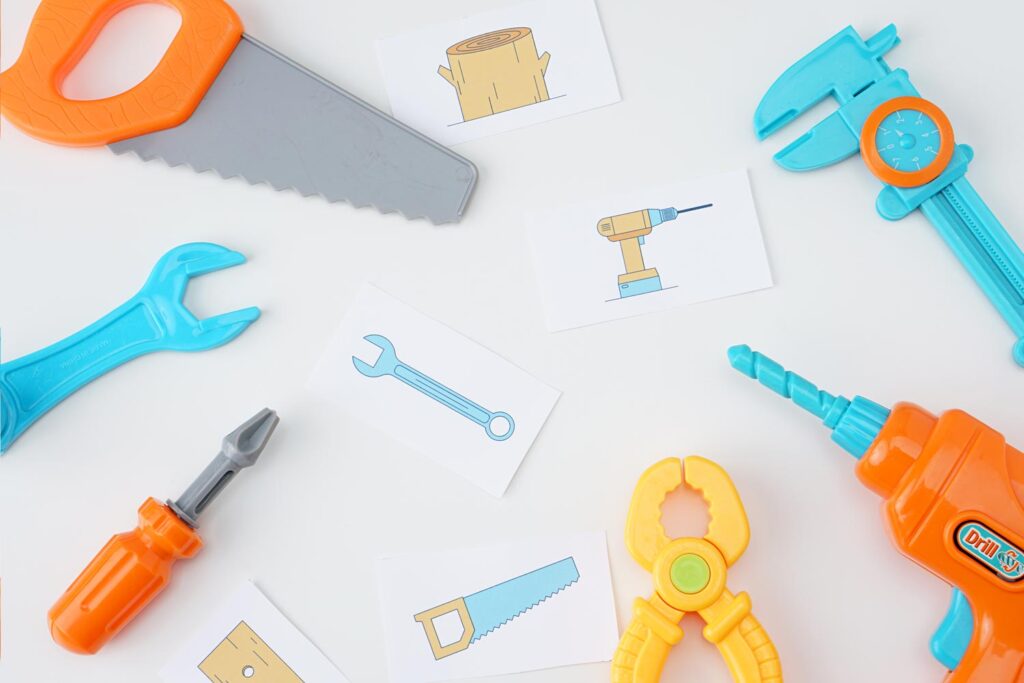 Tool match flashcards - construction activities for kids
