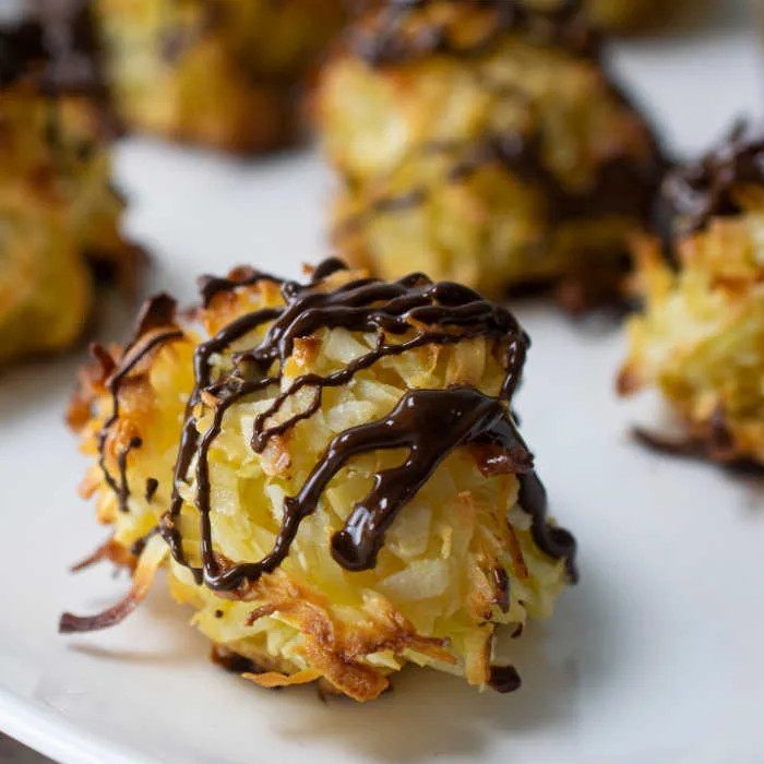 Image for Simple Chocolate Macaroons