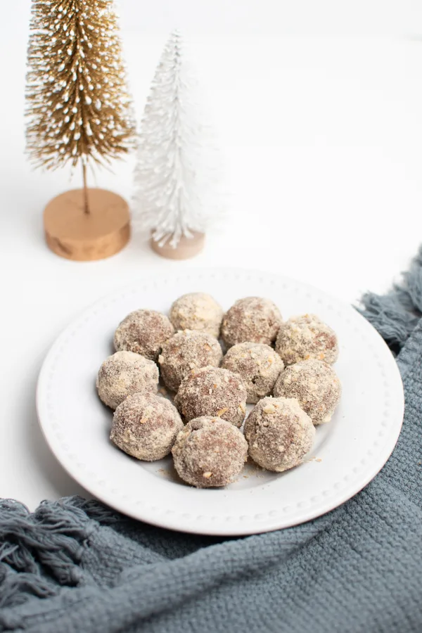 Image for 3 Ingredient Chocolate Almond Balls