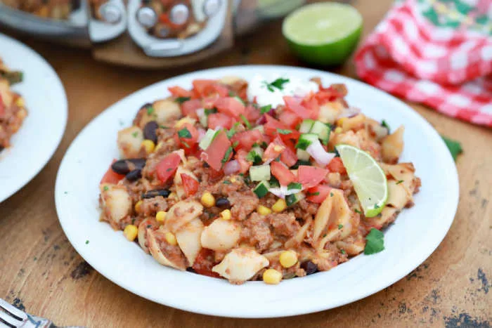 Slow Cooker Taco Pasta