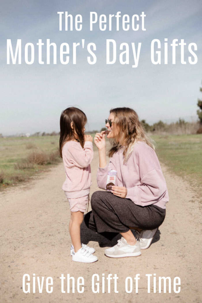 Perfect Mothers Day Gifts: Give Mom the Gift of Your Time - As you begin thinking about the perfect Mothers Day Gifts for your mom or wife, you're probably trying to find something that she can use but that doesn't focus on a housekeeping role. 