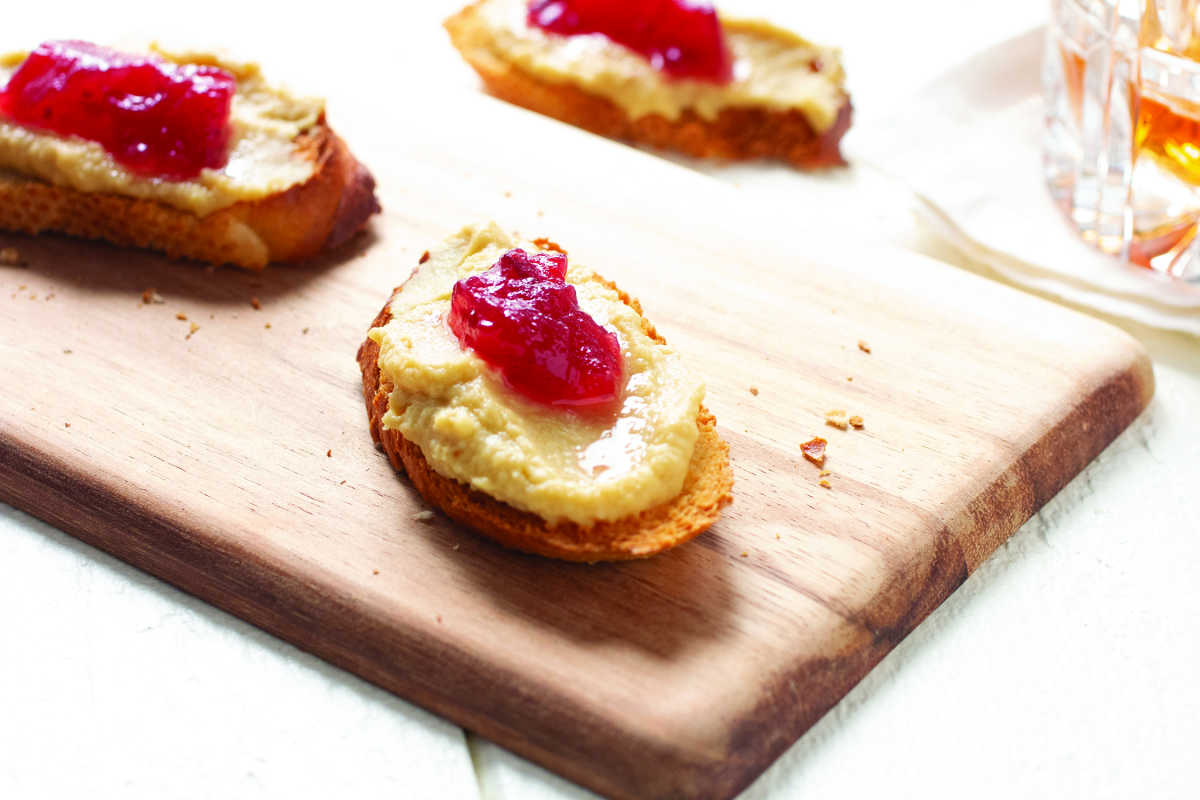 Easy Holiday Appetizer – Cranberry Hummus Bites