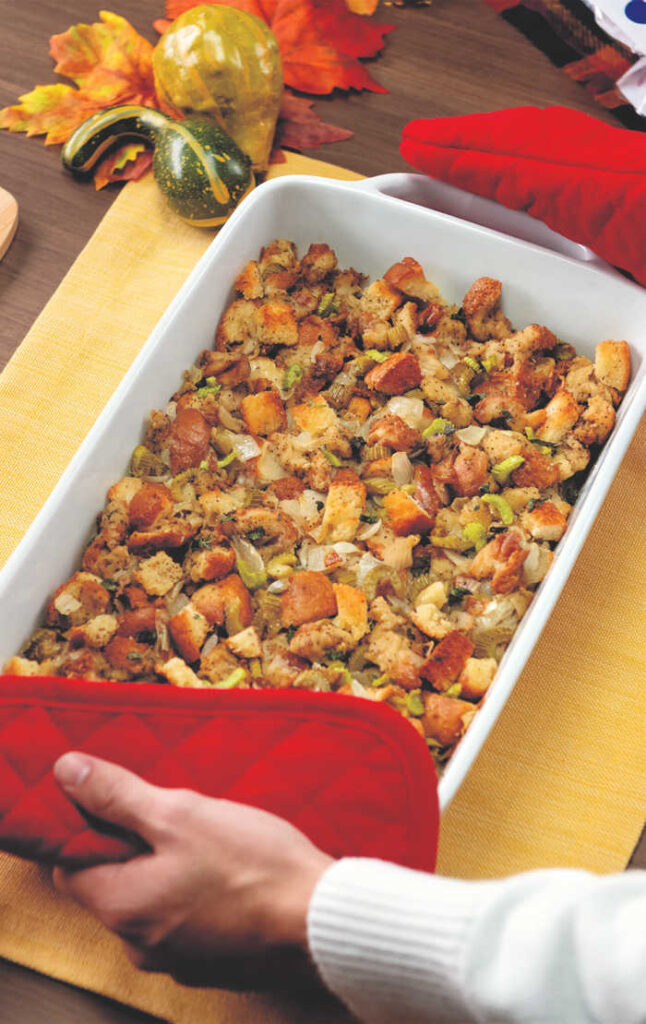 Classic Thanksgiving Stuffing 
