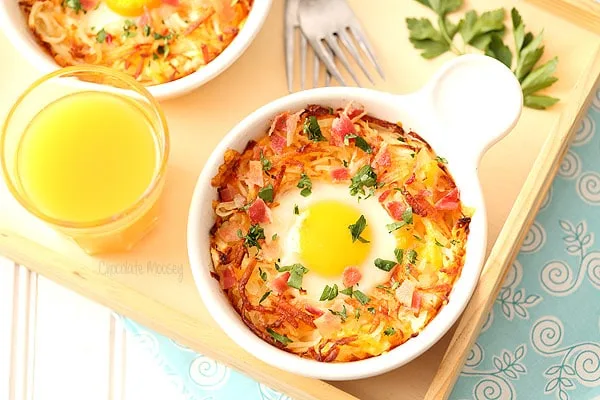 Image for Baked Eggs in Cheesy Hash Brown Bowls
