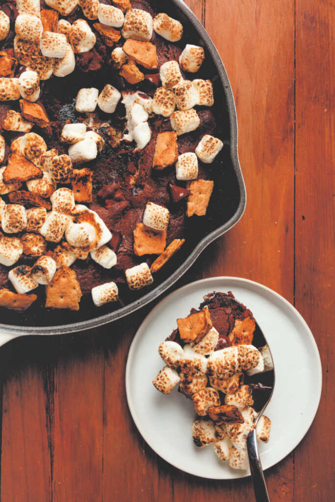 How to Make S'mores Indoors in a Skillet (No Campfire Needed)