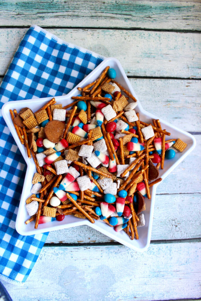 Try this simple but delightful patriotic snack mix that will be a huge hit with kids of all ages.
