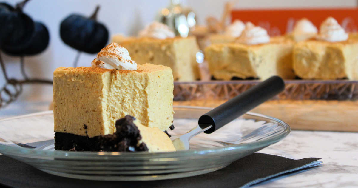 No Bake Pumpkin Cheesecake with Oreo Crust 