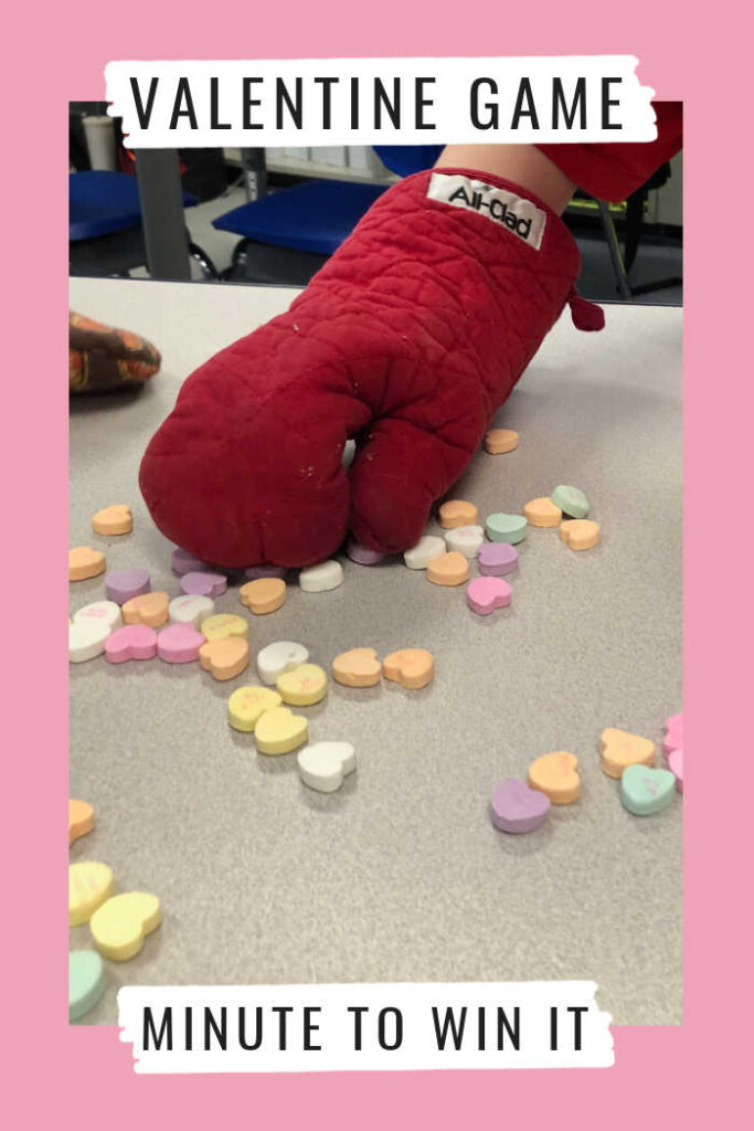 Minute To Win It Valentine Game - perfect for elementary school class party for valentine's day