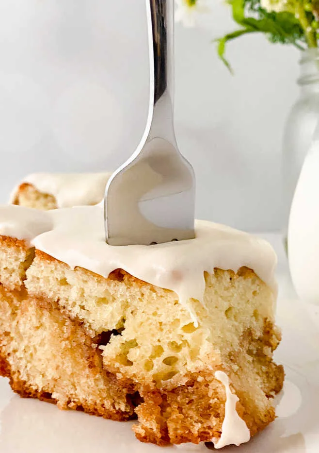 Best Honey Bun Cake Recipe