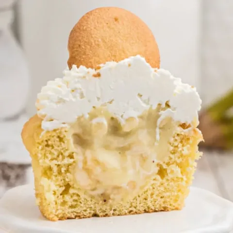 Image for Creamy Banana Pudding Cupcakes
