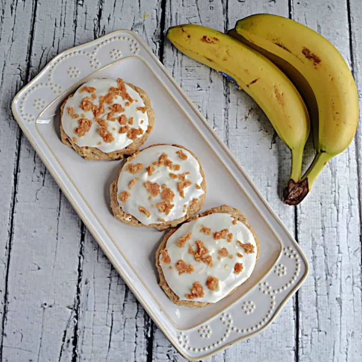 Image for Copycat Crumbl Banana Bread Cookies