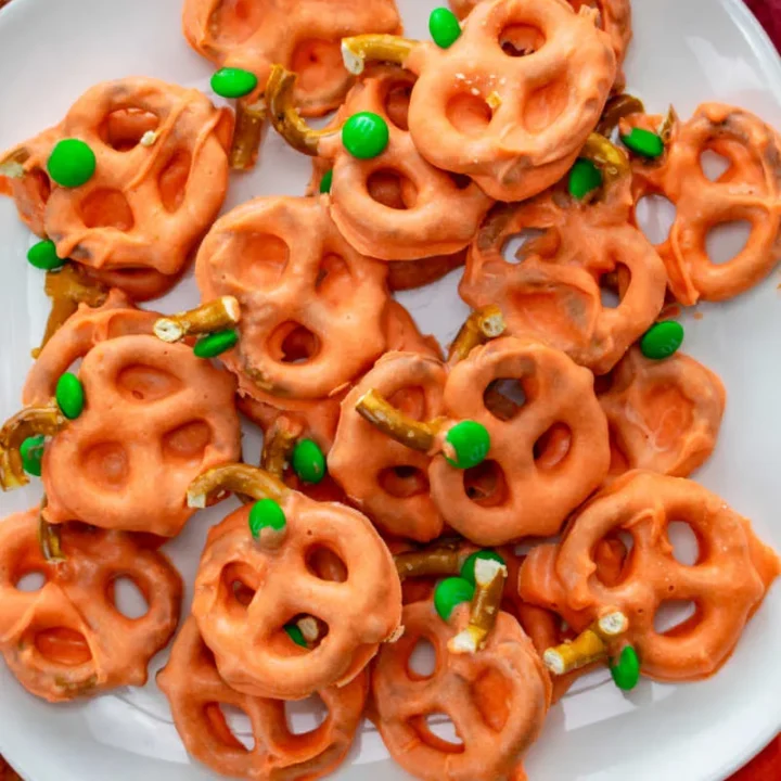 Cute Pumpkin Pretzels