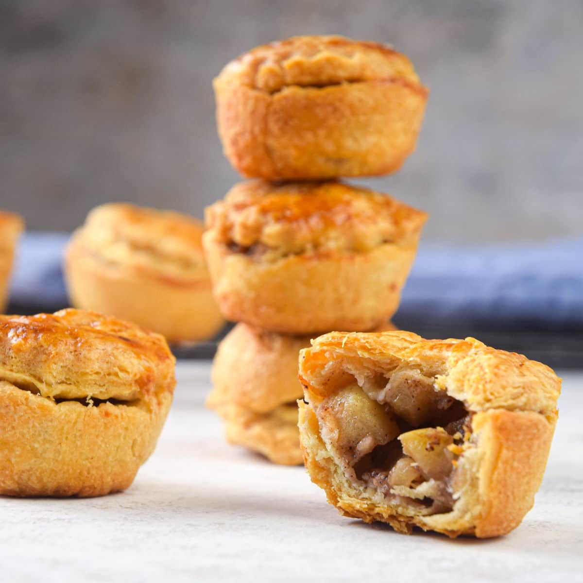 Image for Mini Apple Pies: A Fall School Snack Recipe