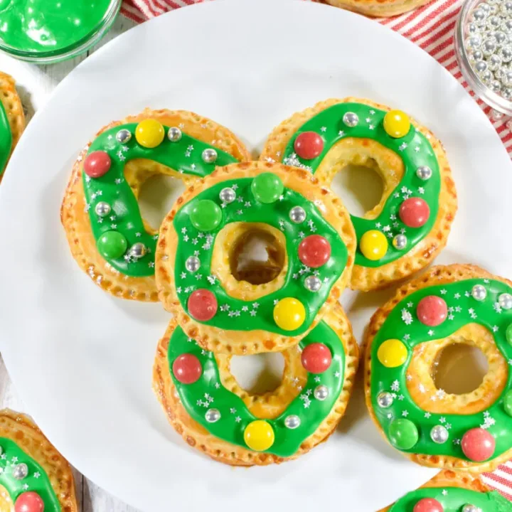 Image for Nutella Hand Pies (Christmas Wreaths!)