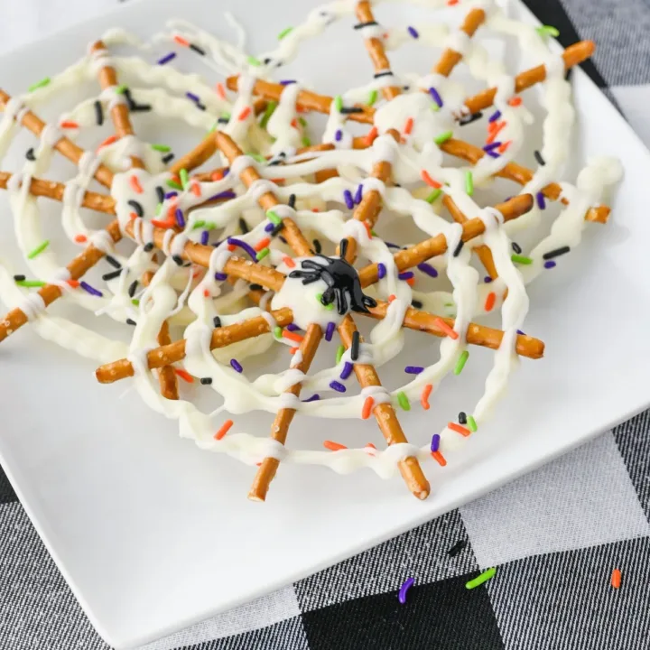 Image for Spider Web Chocolate Pretzels