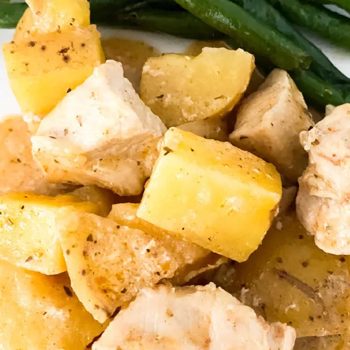 Image for Slow Cooker Garlic Chicken Parmesan and Potatoes