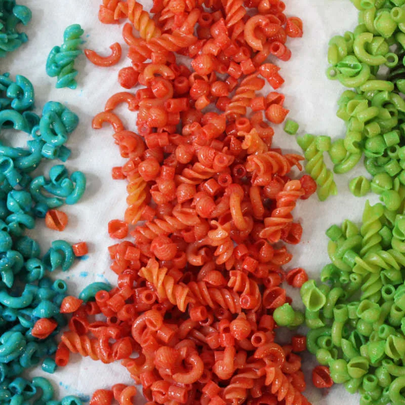 How to Dye Pasta
