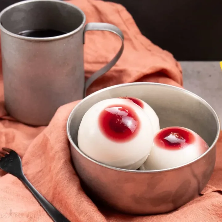 Image for Edible Gummy Eyeballs
