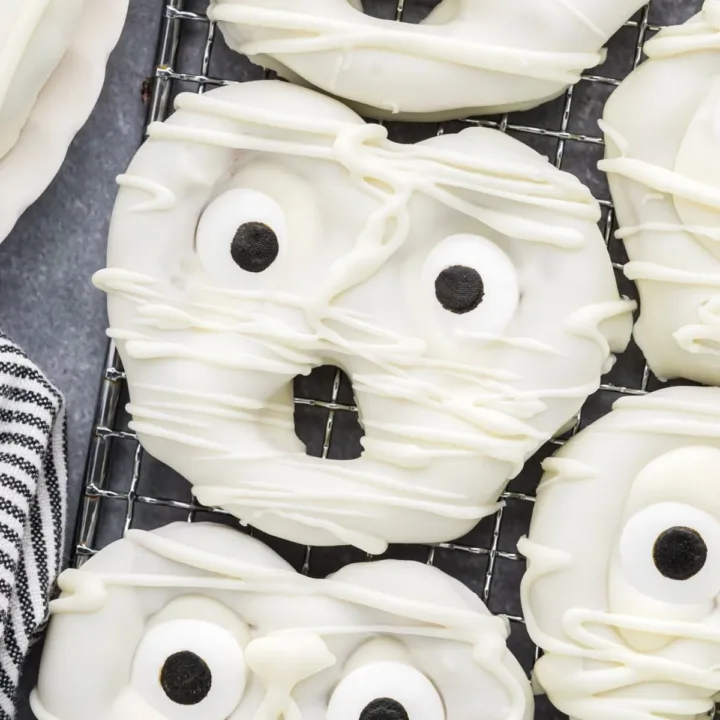 Image for Mummy Pretzels