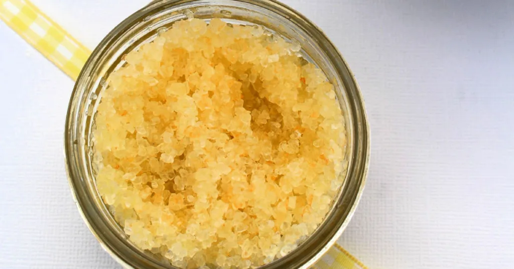 Lemon sugar scrub delivers gentle exfoliation, fresh scent and moisturizing texture in every use.