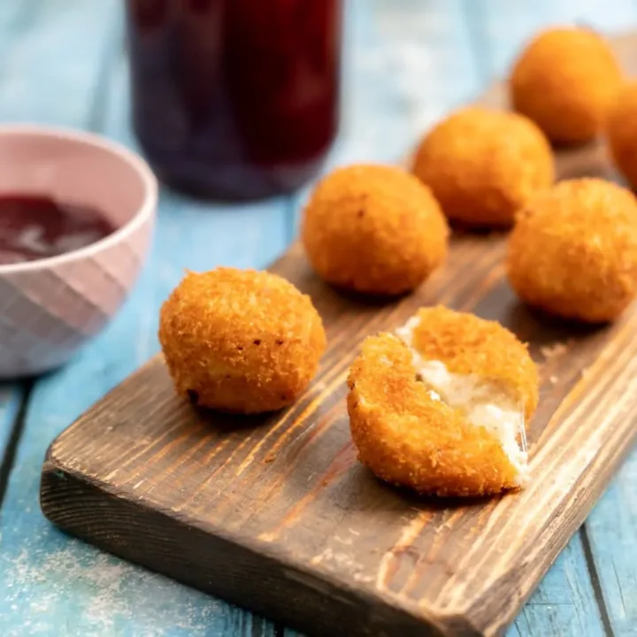 Image for Fried Cheese Balls
