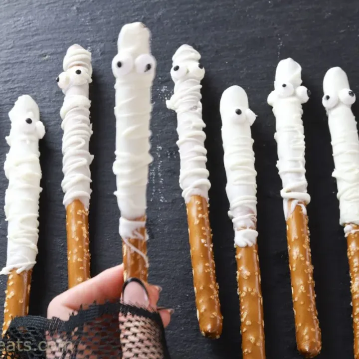 Image for Cute Halloween Pretzels