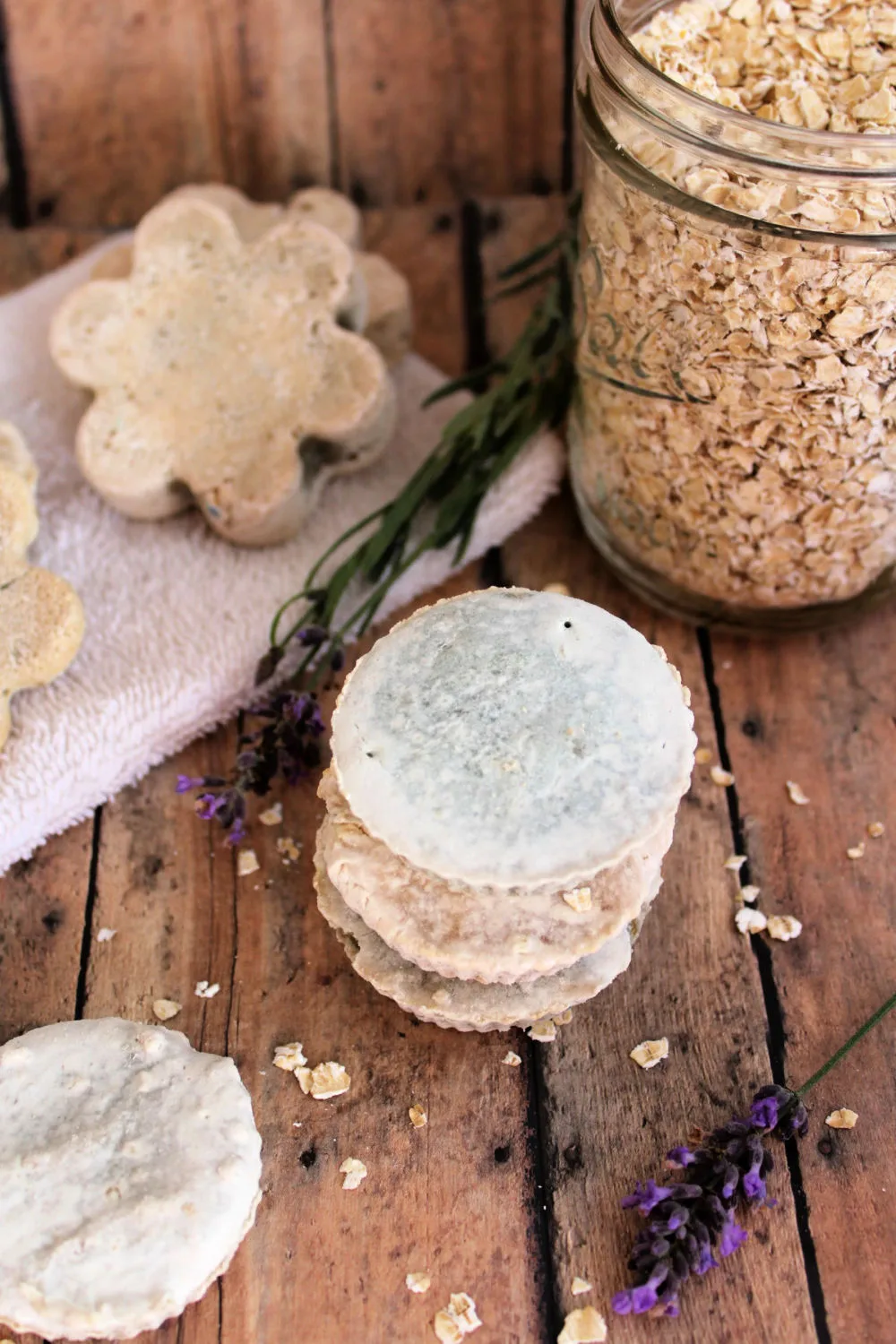 DIY Oatmeal Lavender Bath Bombs